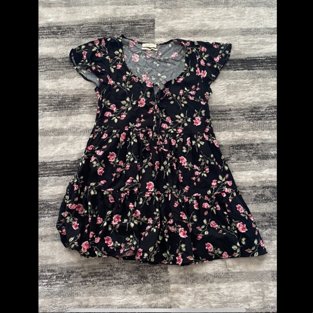 Urban Outfitters Floral Dress - size Small